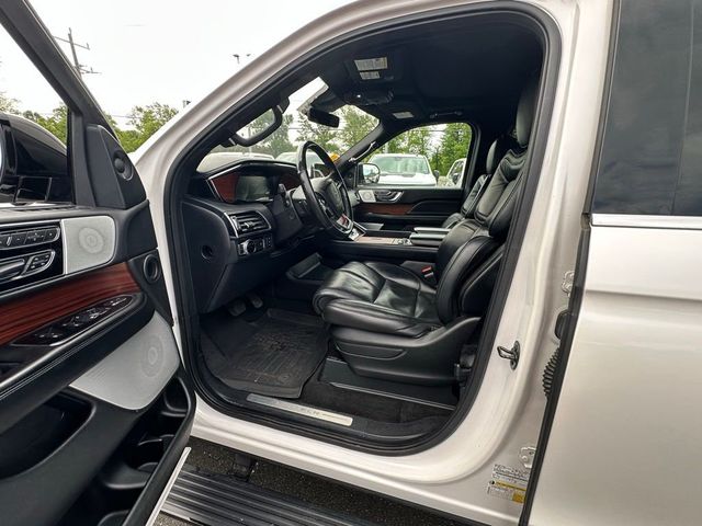 2018 Lincoln Navigator L 4x4 Reserve - 23022169 - 23