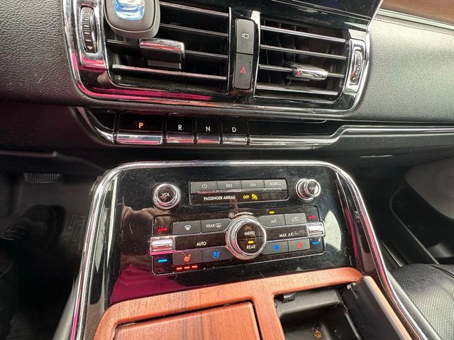 2018 Lincoln Navigator L 4x4 Reserve - 23022169 - 27
