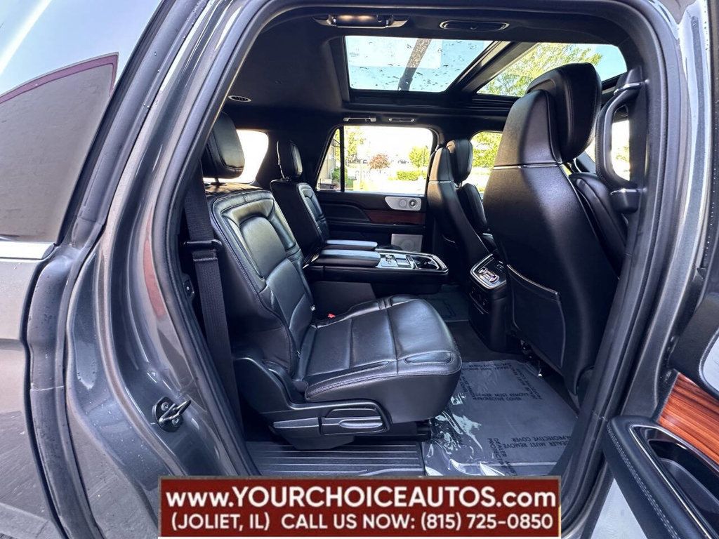 2018 Lincoln Navigator L 4x4 Reserve - 22845055 - 25