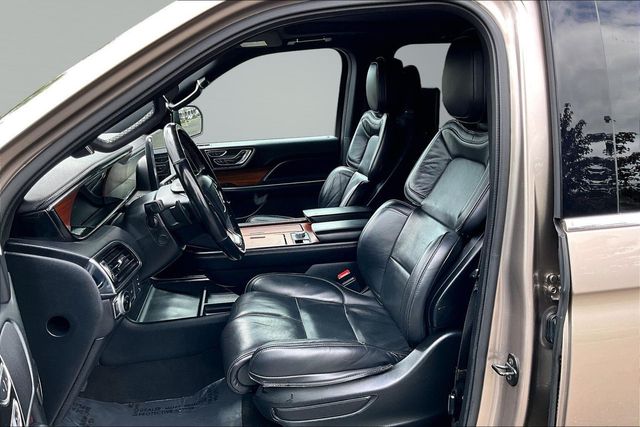 2018 Lincoln Navigator L 4x4 Reserve - 23026489 - 9