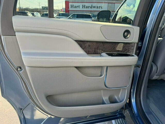 2018 Lincoln Navigator L LocalTrade/Select/RWD/TechnologyPkg/2ndRowCaptainSeats/NAV - 22758355 - 12