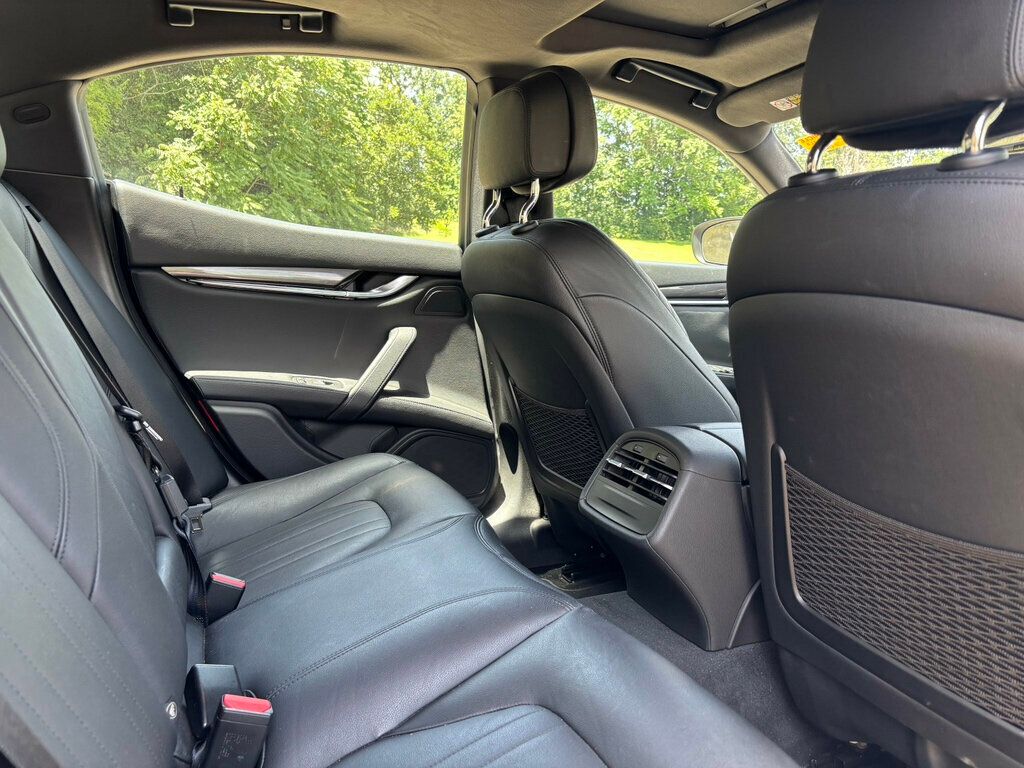 2018 Maserati Ghibli S Q4 photo 9