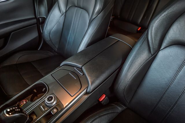 2018 Maserati Ghibli GHIBLI GRANSPORT - NAV - BACKUP CAM - BLUETOOTH - MUST SEE - 22970843 - 32