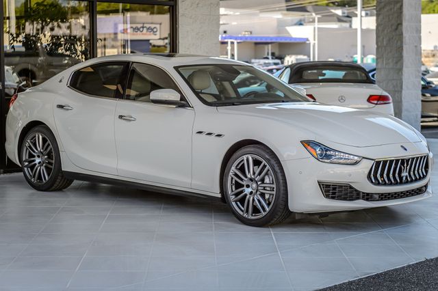 2018 Maserati Ghibli GHIBLI - LOW MILES - NAV - MOONROOF - BACKUP CAM - GORGEOUS - 23007541 - 3