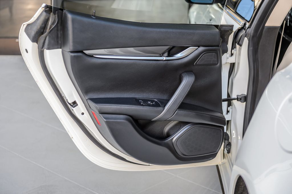 2018 Maserati Ghibli GHIBLI - LOW MILES - NAV - MOONROOF - BACKUP CAM - GORGEOUS - 23007541 - 52