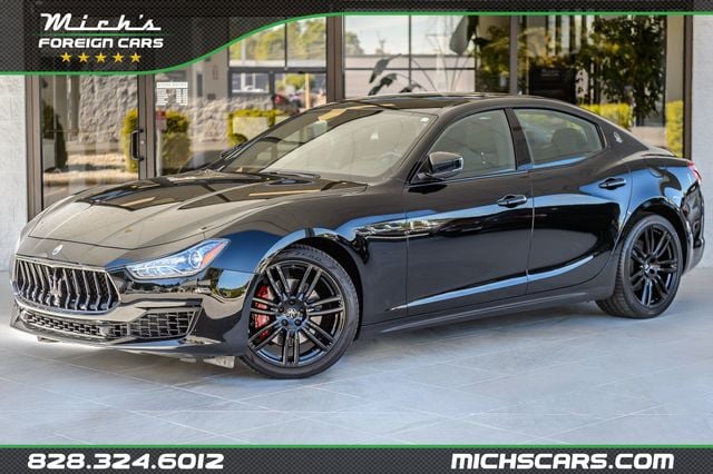 2018 Maserati Ghibli GHIBLI - NAV - MOONROOF - BACKUP CAM - LOADED - LOW MILES - 22934604 - 0
