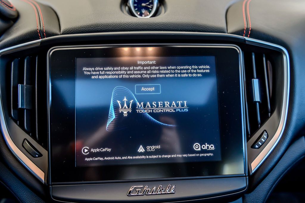 2018 Maserati Ghibli GHIBLI - NAV - MOONROOF - BACKUP CAM - LOADED - LOW MILES - 22934604 - 17