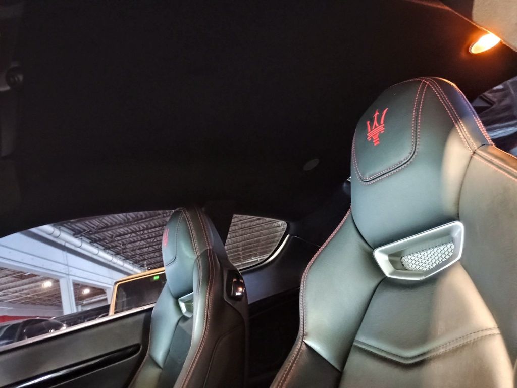 2018 Maserati GranTurismo Sport 4.7L Clean Carfax Florida Car - 23060841 - 16