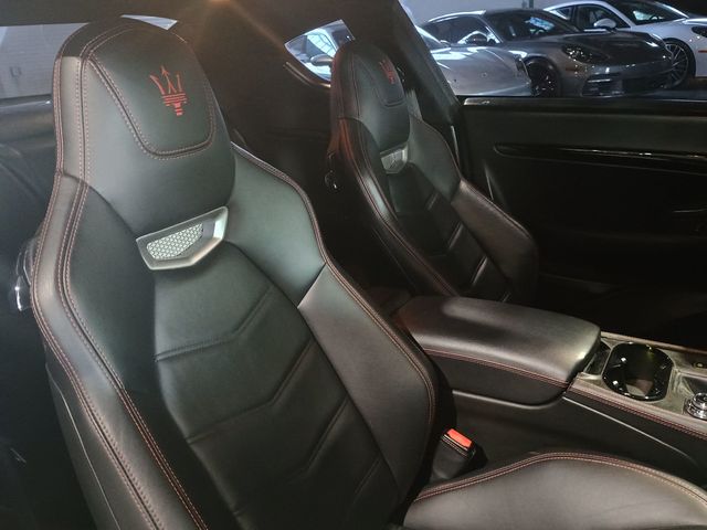 2018 Maserati GranTurismo Sport 4.7L Clean Carfax Florida Car - 23060841 - 32