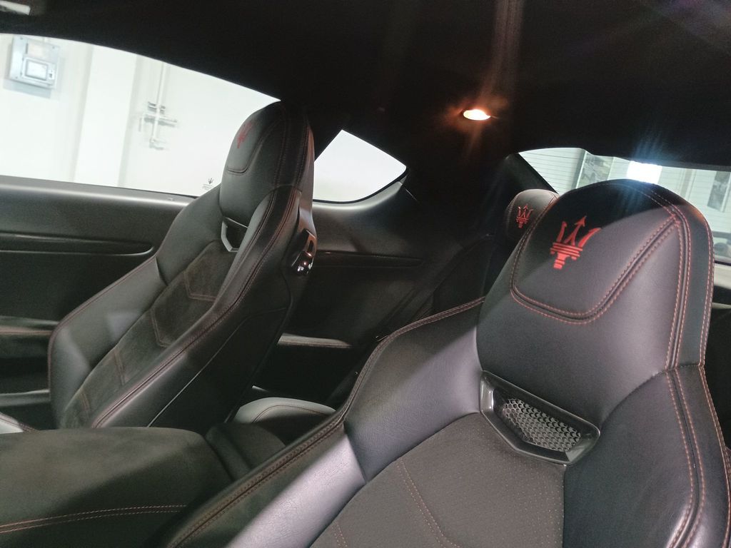 2018 Maserati GranTurismo Sport 4.7L MC Sport Line Clean Carfax - 22944057 - 16
