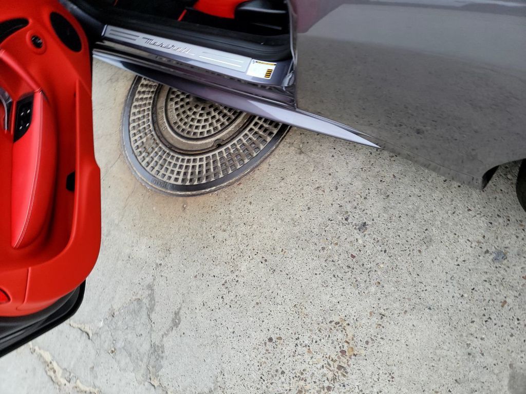 2018 Maserati GranTurismo Convertible 1 OWNER, CALIFORNIA CAR, ONLY 4k MILES! - 21509047 - 24