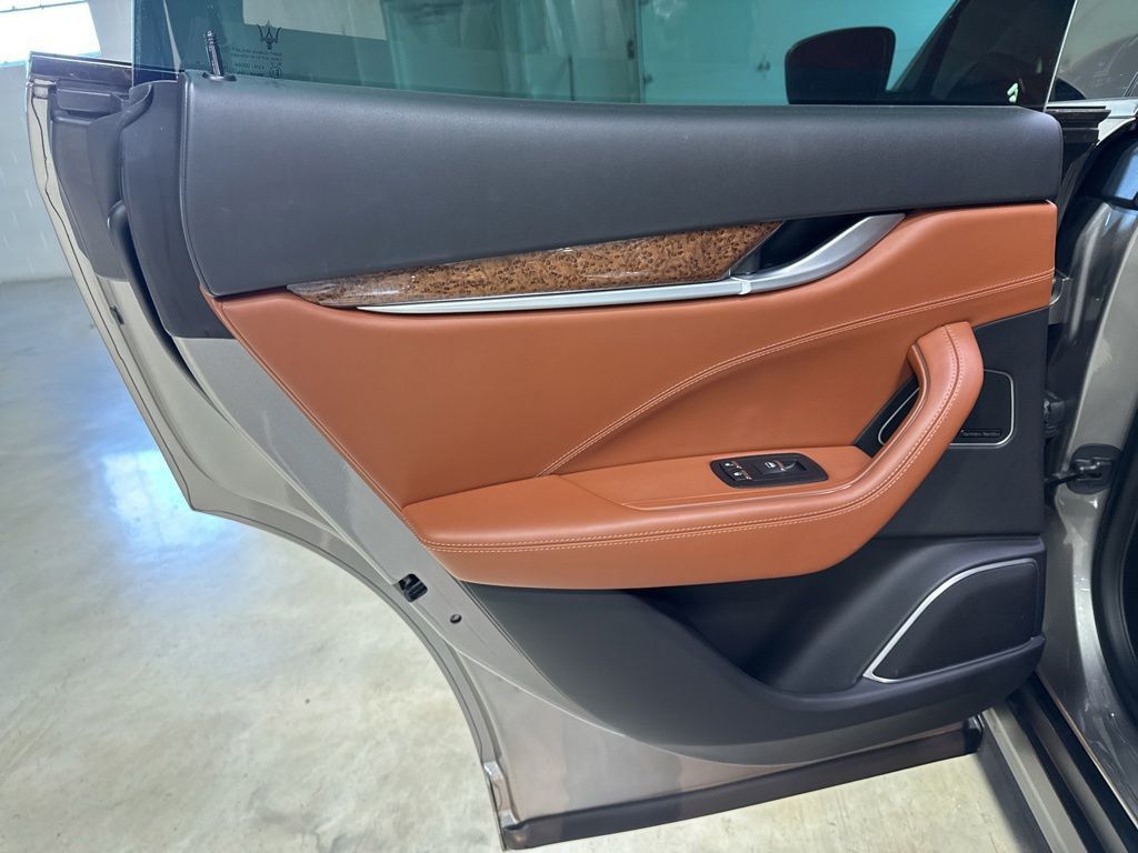 2018 Maserati Levante GranLusso 3.0L - 23028313 - 31