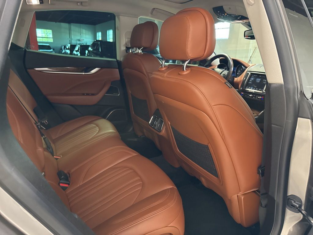 2018 Maserati Levante GranLusso 3.0L - 23028313 - 35
