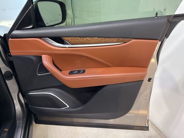2018 Maserati Levante GranLusso 3.0L - 23028313 - 43