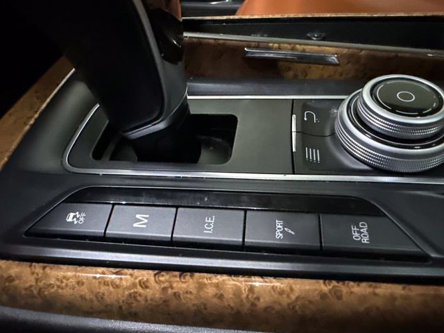 2018 Maserati Levante GranLusso 3.0L - 23091003 - 16