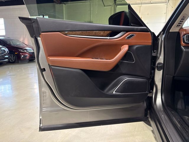 2018 Maserati Levante GranLusso 3.0L - 23091003 - 21