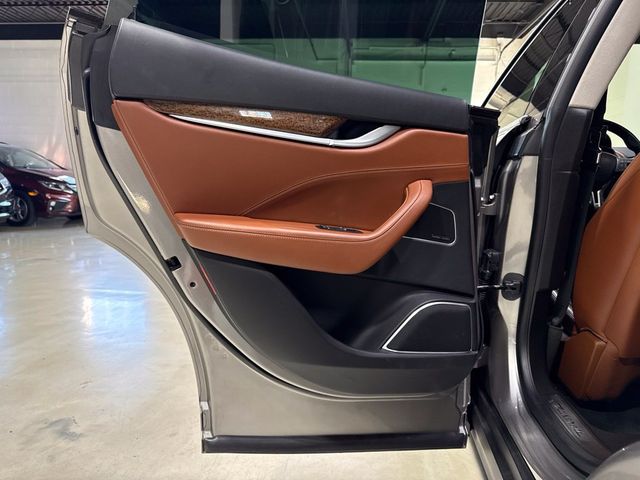2018 Maserati Levante GranLusso 3.0L - 23091003 - 25