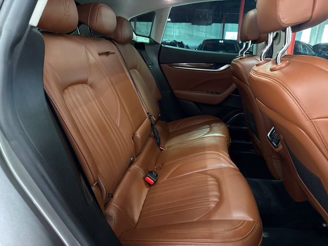 2018 Maserati Levante GranLusso 3.0L - 23091003 - 27