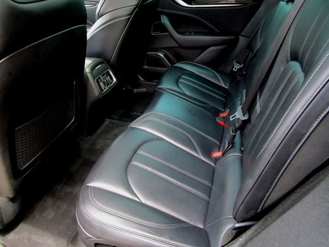 2018 Maserati Levante S GranSport 3.0L - 23031107 - 17