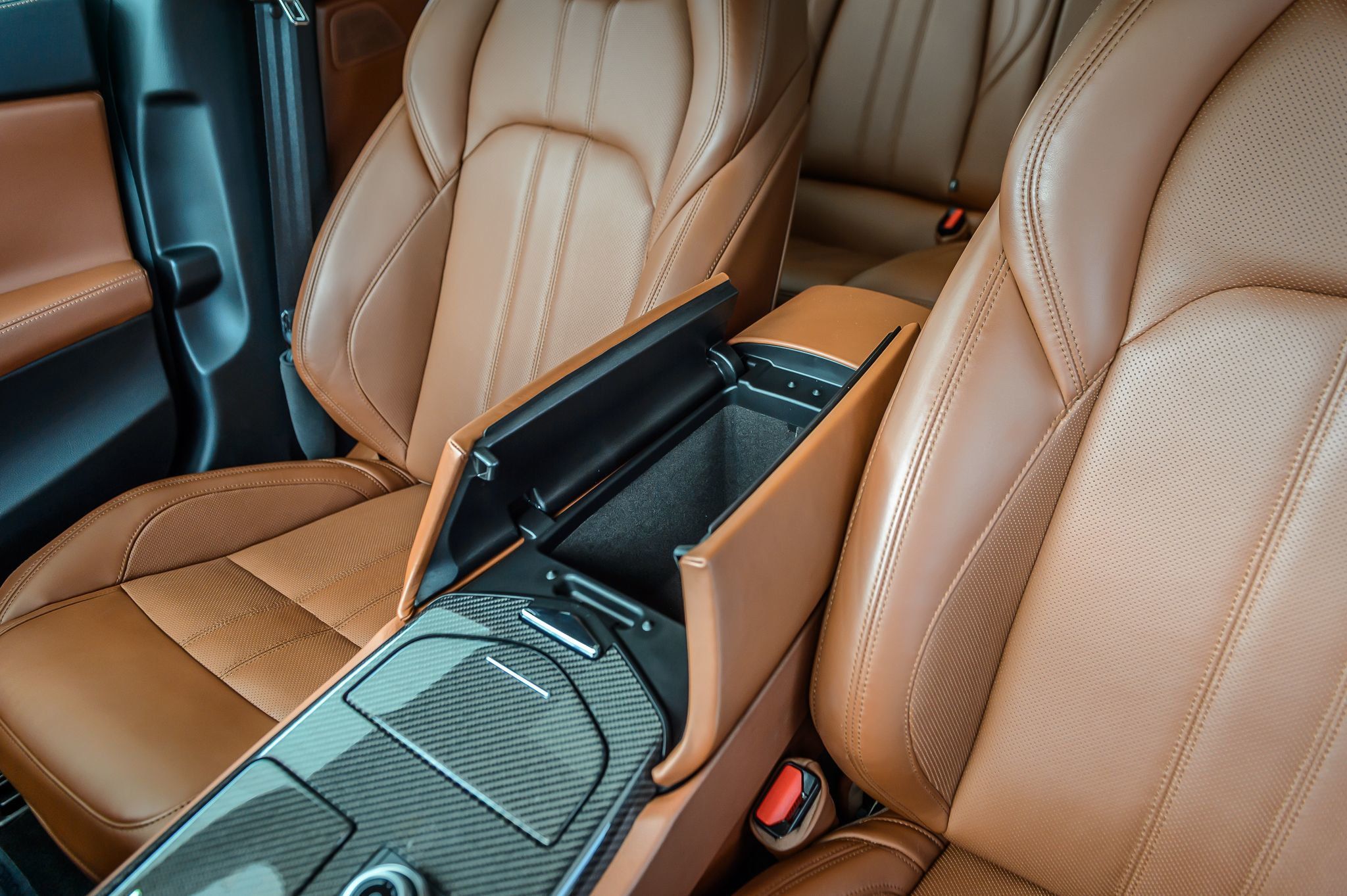 2018 Maserati Quattroporte SQ4 GranSport photo 28