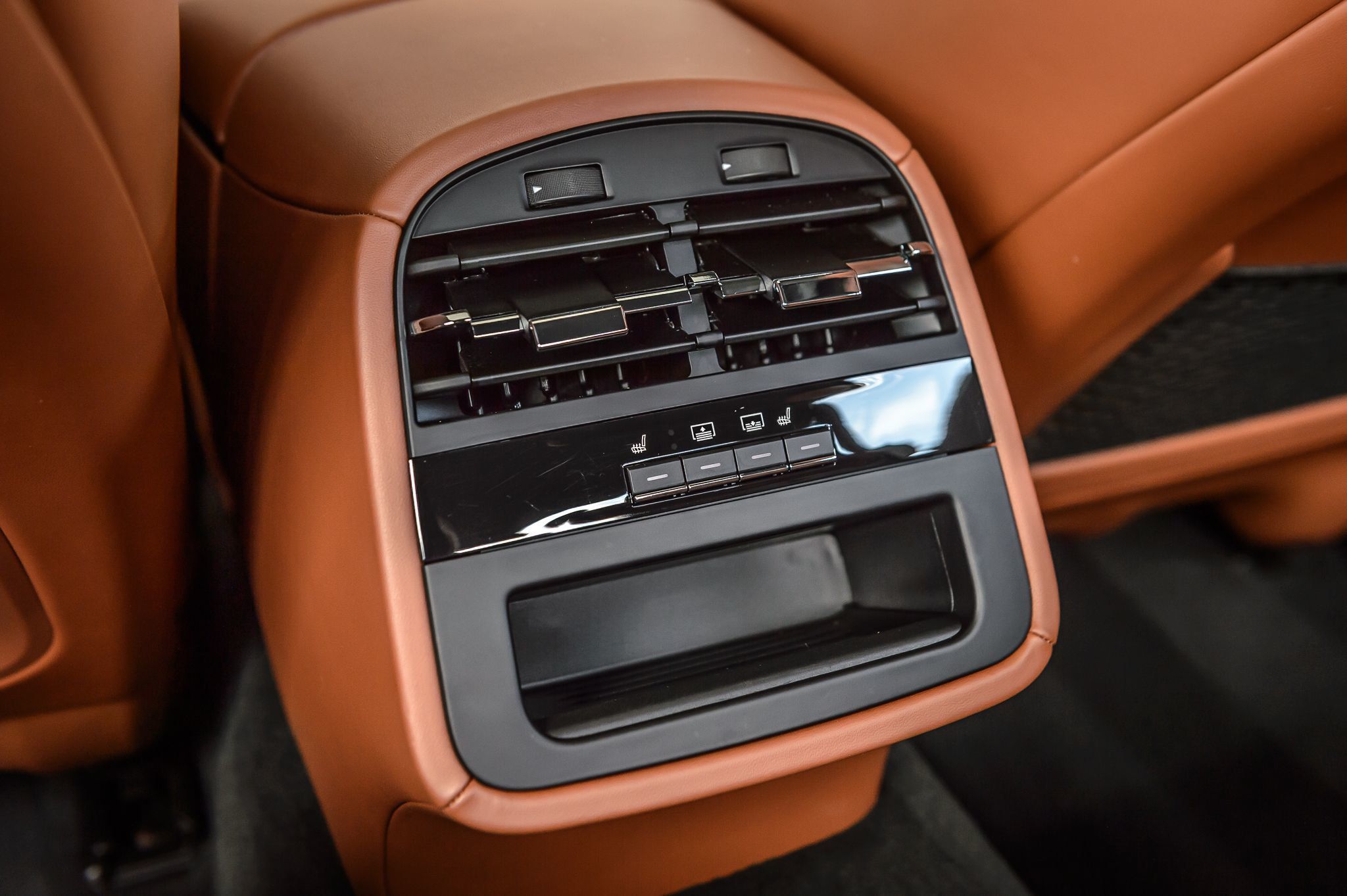 2018 Maserati Quattroporte SQ4 GranSport photo 38