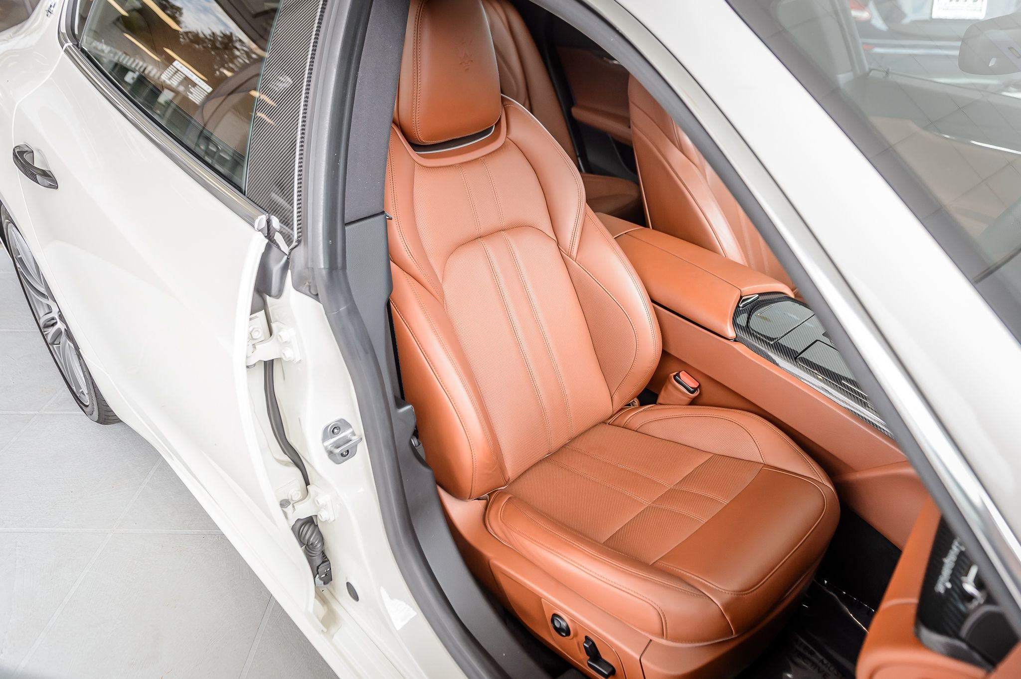 2018 Maserati Quattroporte SQ4 GranSport photo 39