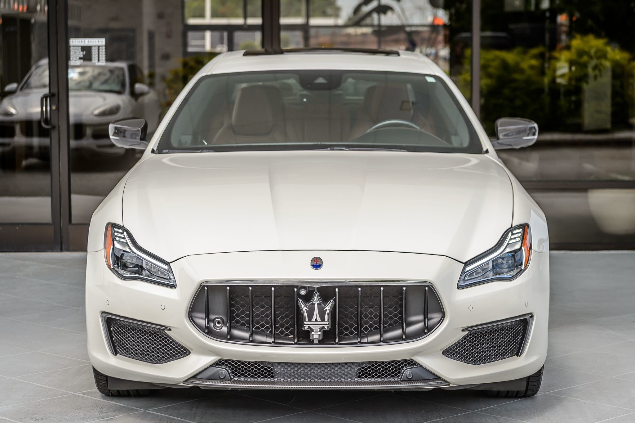 2018 Maserati Quattroporte SQ4 GranSport photo 4