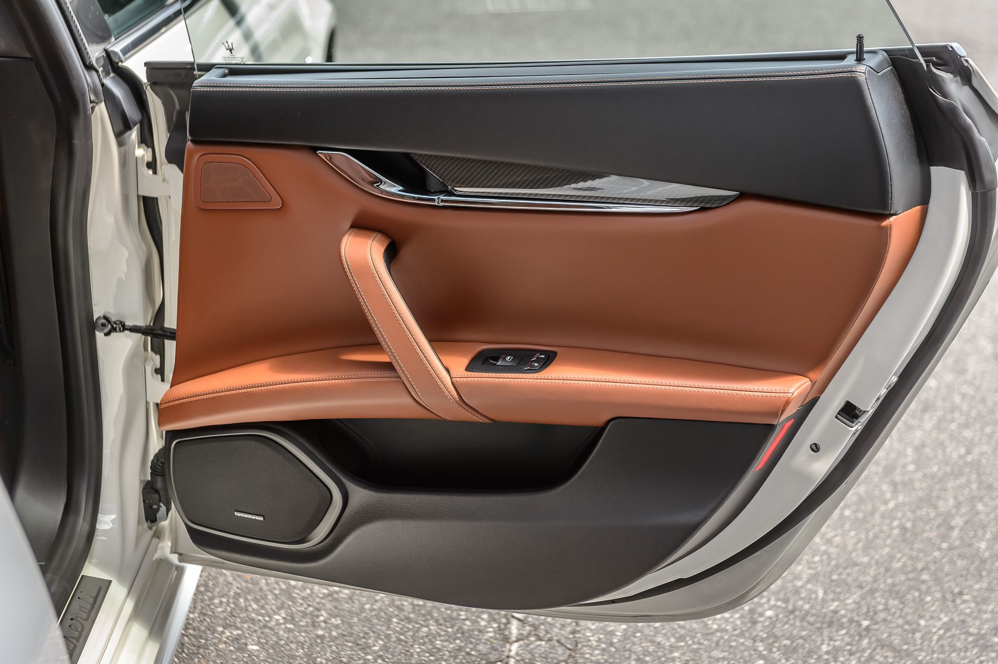 2018 Maserati Quattroporte SQ4 GranSport photo 46