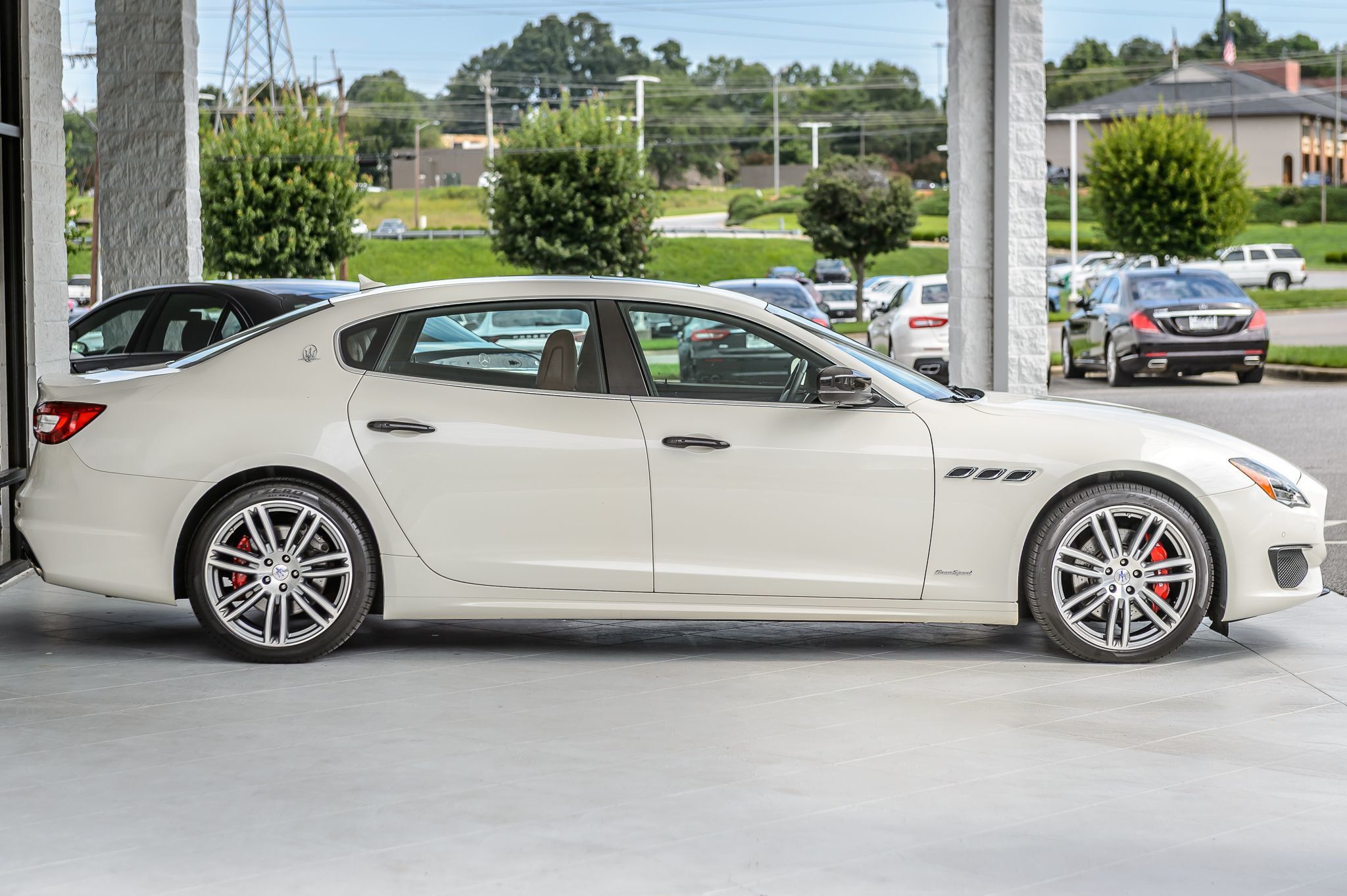 2018 Maserati Quattroporte SQ4 GranSport photo 48