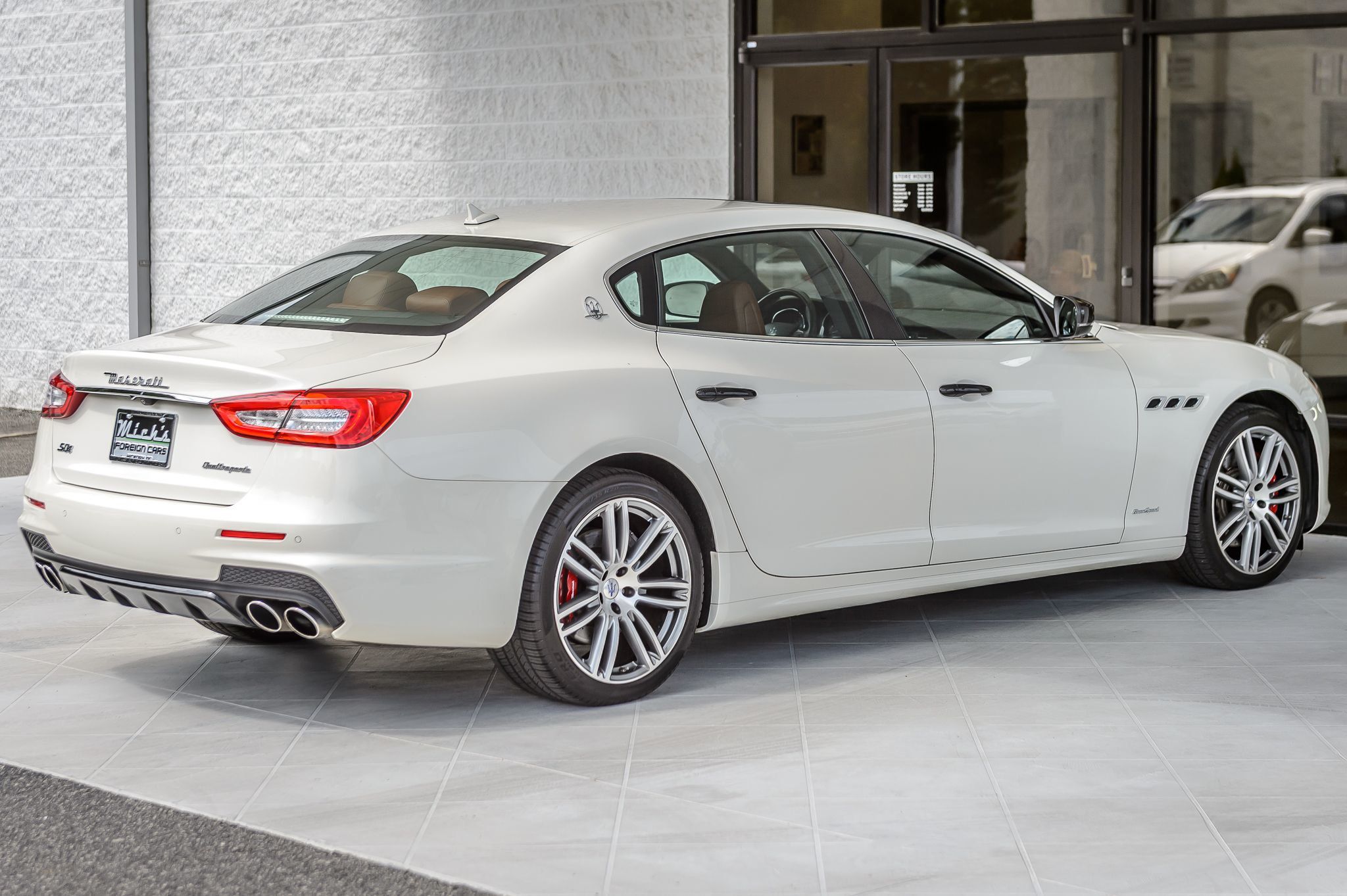2018 Maserati Quattroporte SQ4 GranSport photo 8