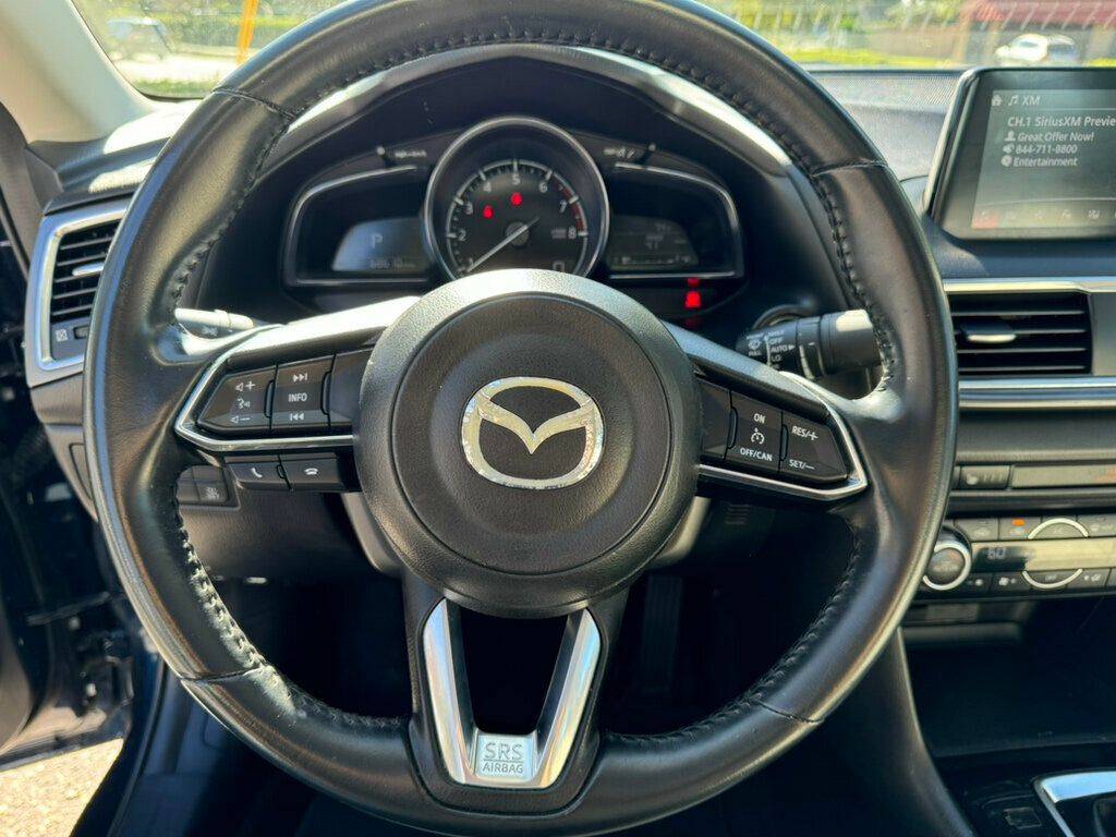 2018 Mazda Mazda3 4-Door Grand Touring Automatic - 22771707 - 11