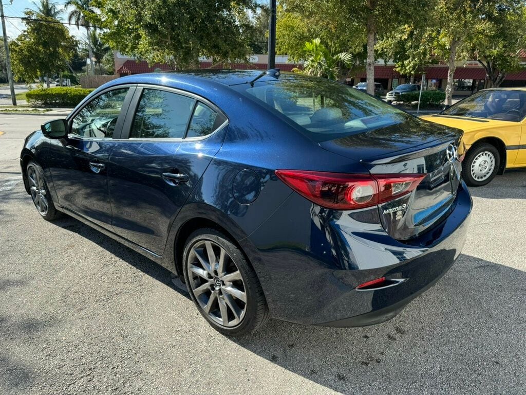 2018 Mazda Mazda3 4-Door Grand Touring Automatic - 22771707 - 2