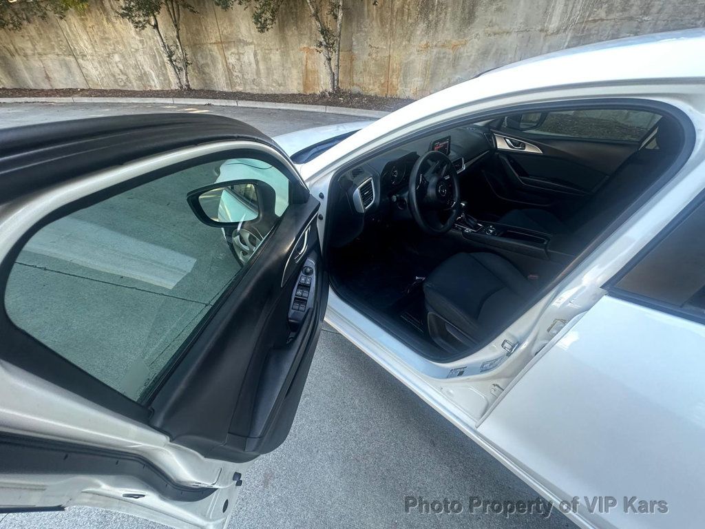 2018 Mazda Mazda3 4-Door Sport Automatic - 22936534 - 8