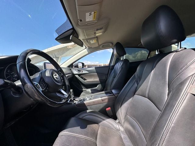 2018 Mazda Mazda3 4-Door Touring Automatic - 22664981 - 12