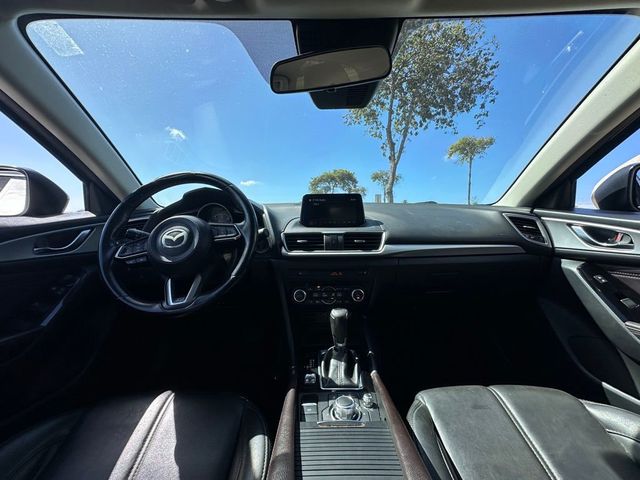 2018 Mazda Mazda3 4-Door Touring Automatic - 22664981 - 13