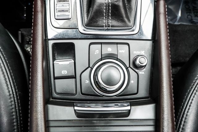 2018 Mazda Mazda3 4-Door Touring Automatic - 22916740 - 19