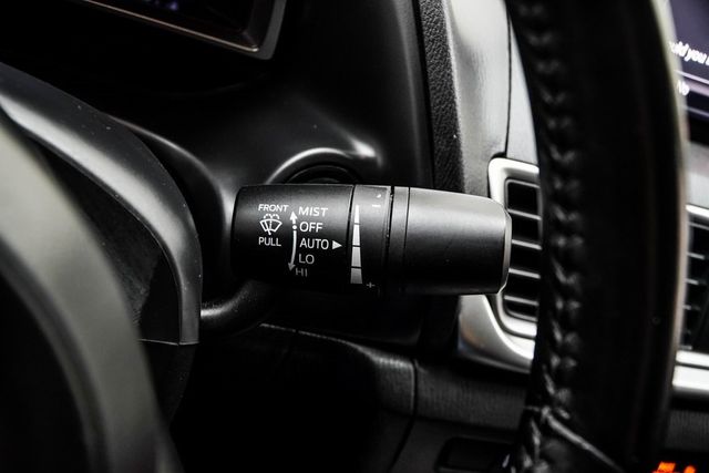 2018 Mazda Mazda3 4-Door Touring Automatic - 22916740 - 31