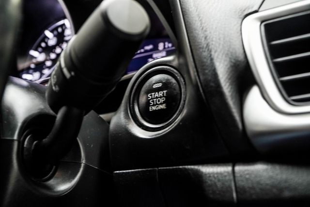 2018 Mazda Mazda3 4-Door Touring Automatic - 22916740 - 33