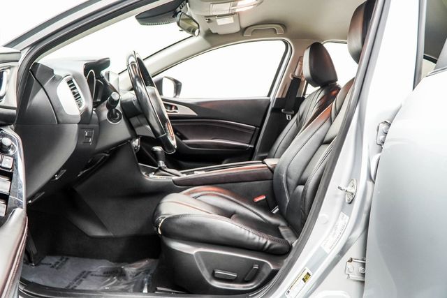 2018 Mazda Mazda3 4-Door Touring Automatic - 22916740 - 36