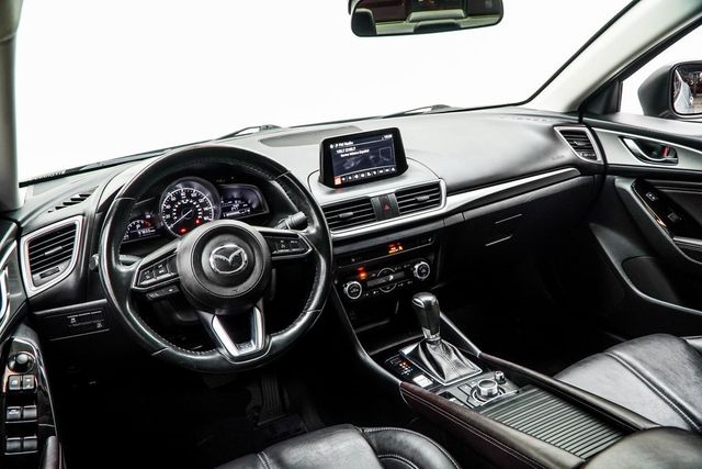 2018 Mazda Mazda3 4-Door Touring Automatic - 22916740 - 4