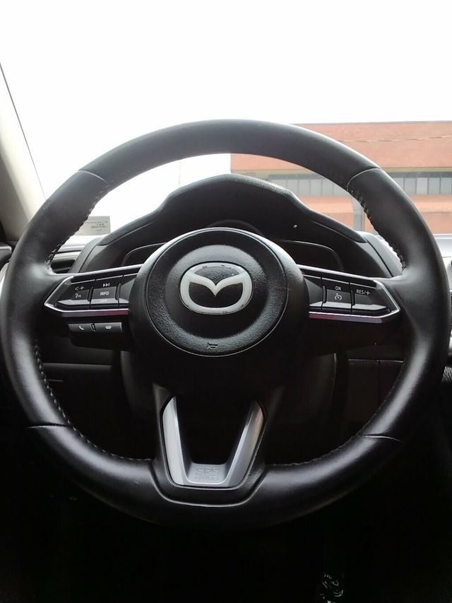 2018 Mazda Mazda3 4-Door Touring Automatic - 23091328 - 12
