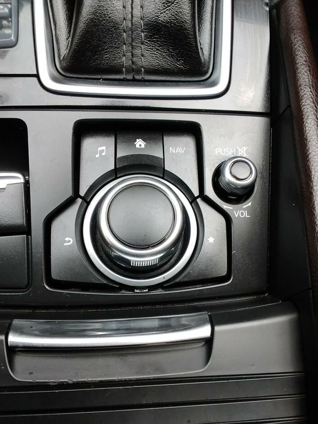 2018 Mazda Mazda3 4-Door Touring Automatic - 23091328 - 21