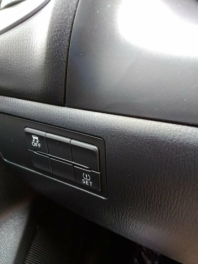 2018 Mazda Mazda3 4-Door Touring Automatic - 23091328 - 22
