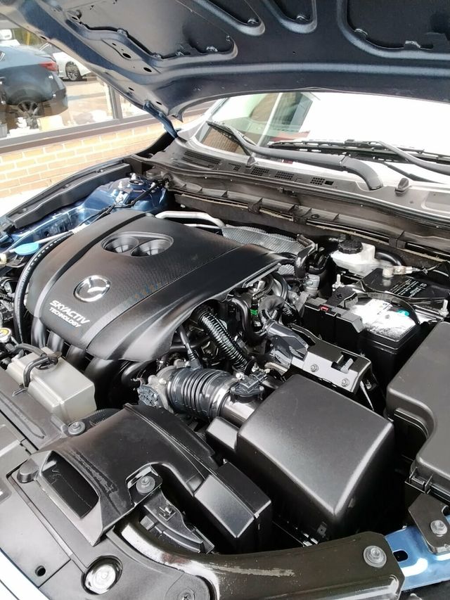 2018 Mazda Mazda3 4-Door Touring Automatic - 23091328 - 27