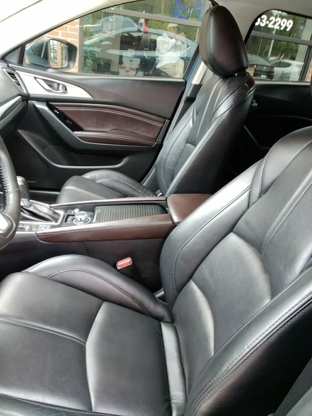 2018 Mazda Mazda3 4-Door Touring Automatic - 23091328 - 6