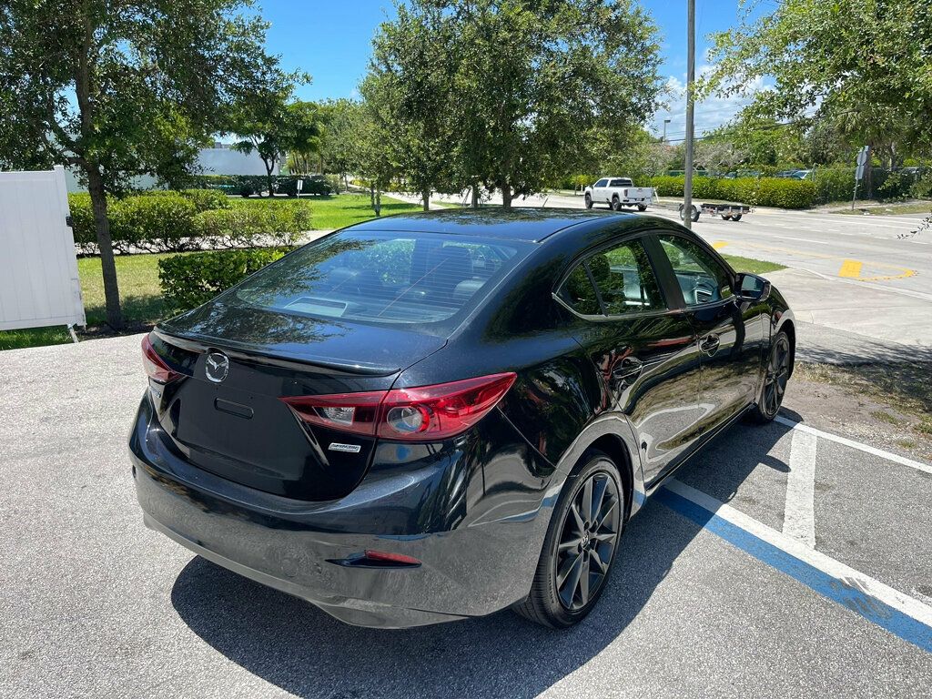 2018 Mazda Mazda3 4-Door Touring Automatic - 22522072 - 2