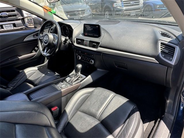 2018 Mazda Mazda3 4-Door Touring Automatic - 22431016 - 4