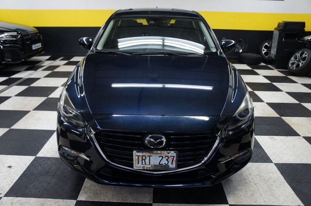 2018 Mazda Mazda3 Grand Touring Hatchback photo 10