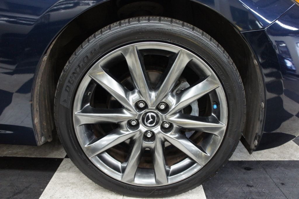 2018 Mazda Mazda3 Grand Touring Hatchback photo 12