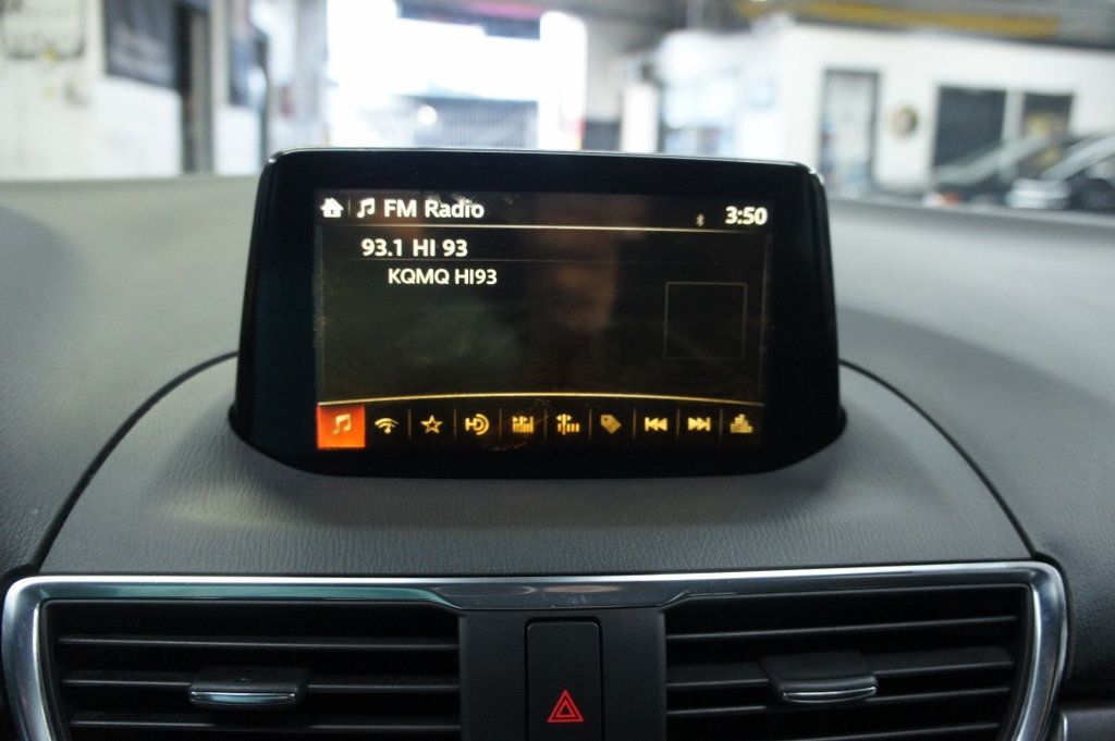 2018 Mazda Mazda3 Grand Touring Hatchback photo 26